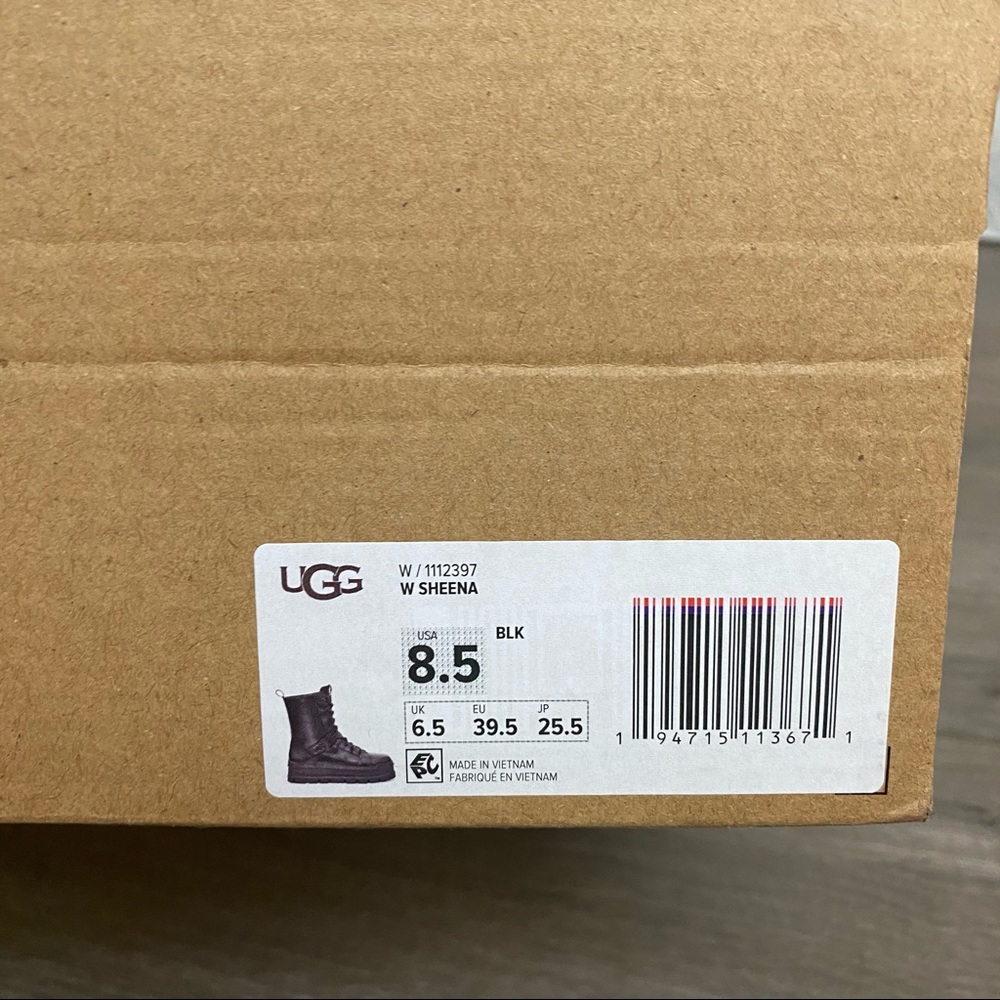 UGG | Sheena Lace Up Combat Boots In Black NEW - Picture 12 of 14